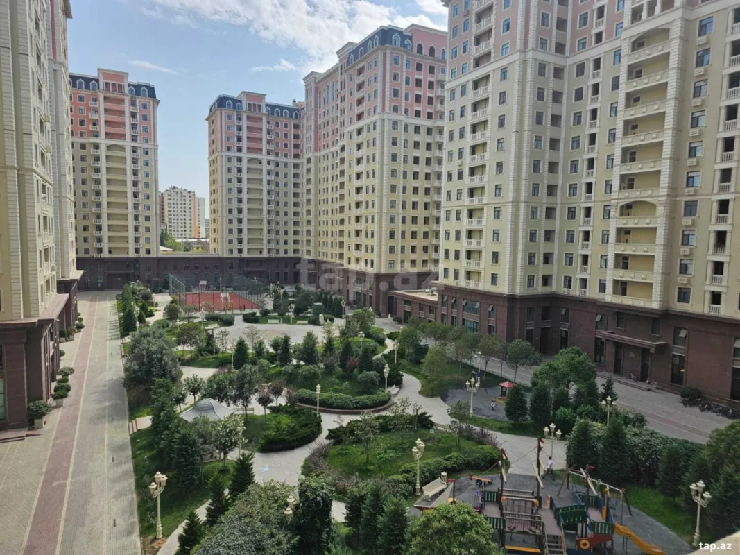 Kirayə verilir 2 otaqlı yeni tikili 91 m²
