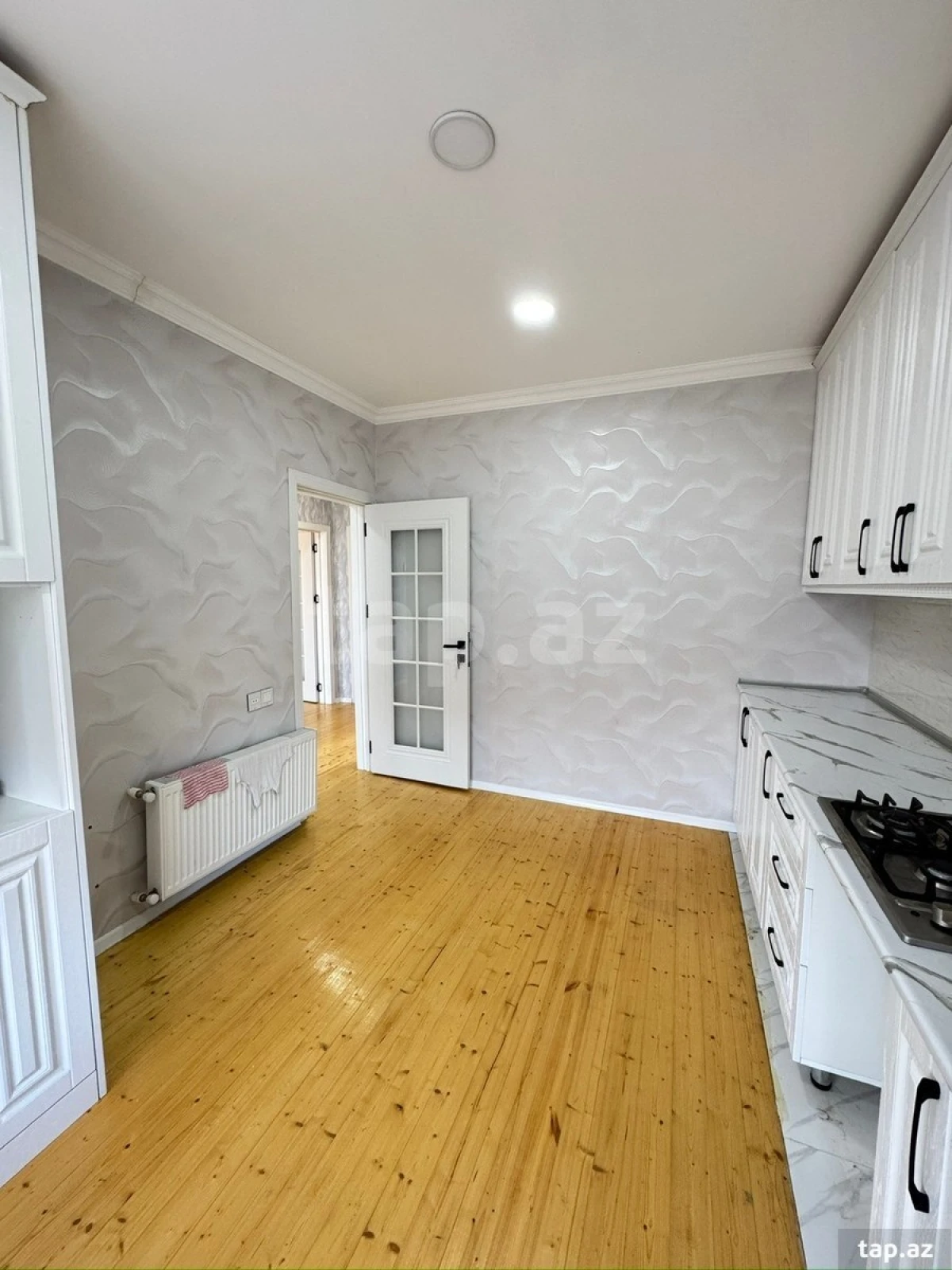 Satılır 6 otaqlı həyət evi