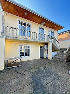 Satılır 6 otaqlı həyət evi