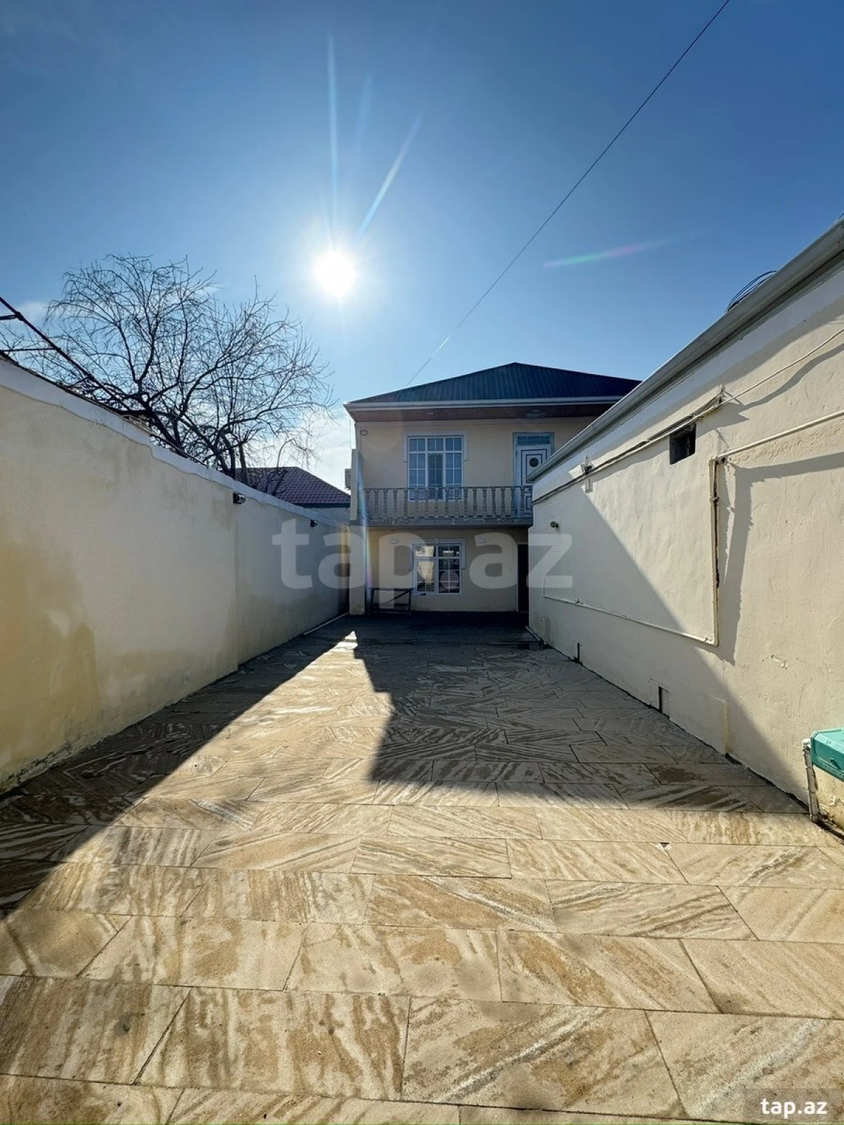 Satılır 6 otaqlı həyət evi