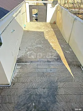 Satılır 6 otaqlı həyət evi