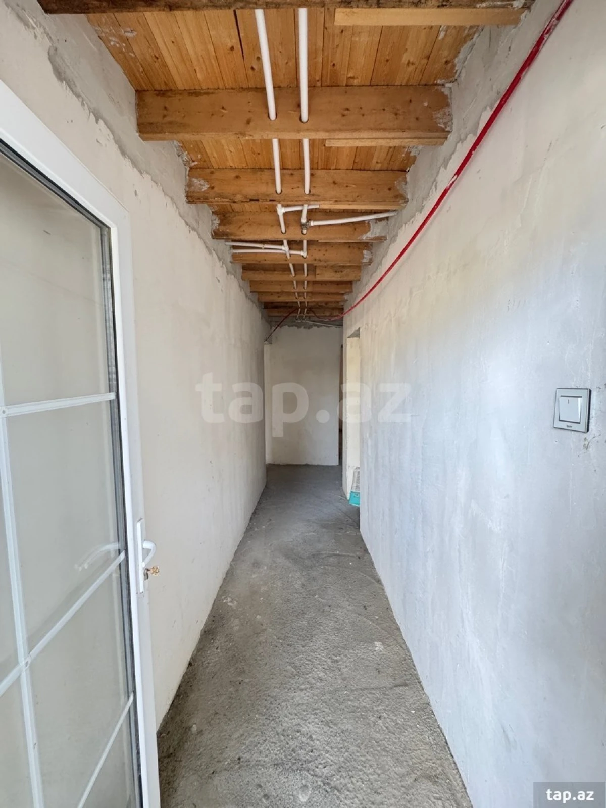 Satılır 6 otaqlı həyət evi