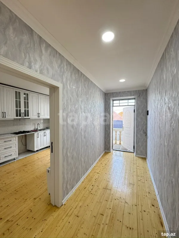 Satılır 6 otaqlı həyət evi