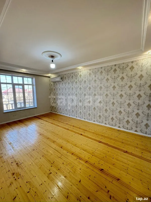 Satılır 6 otaqlı həyət evi