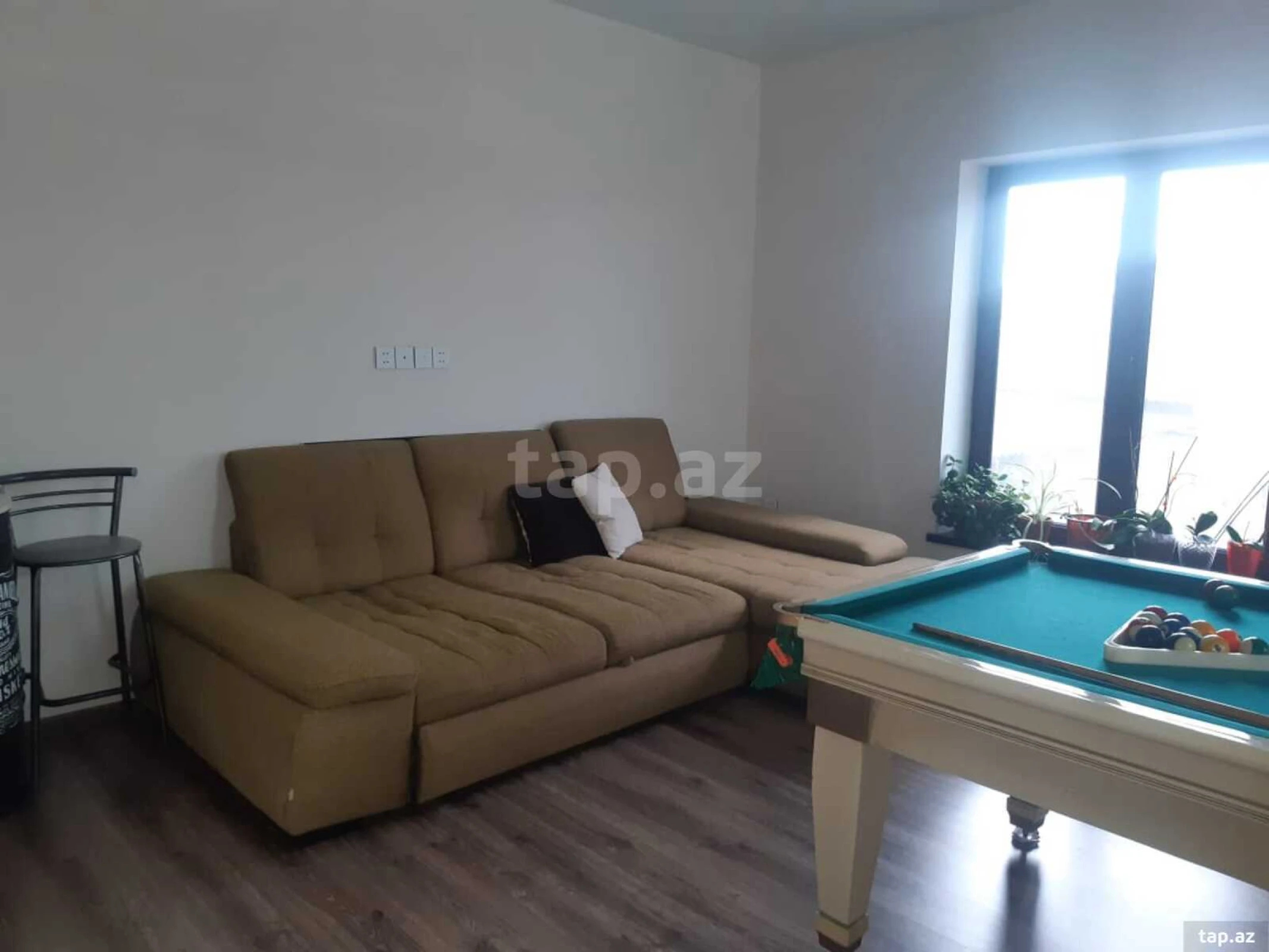 Satılır 4 otaqlı həyət evi