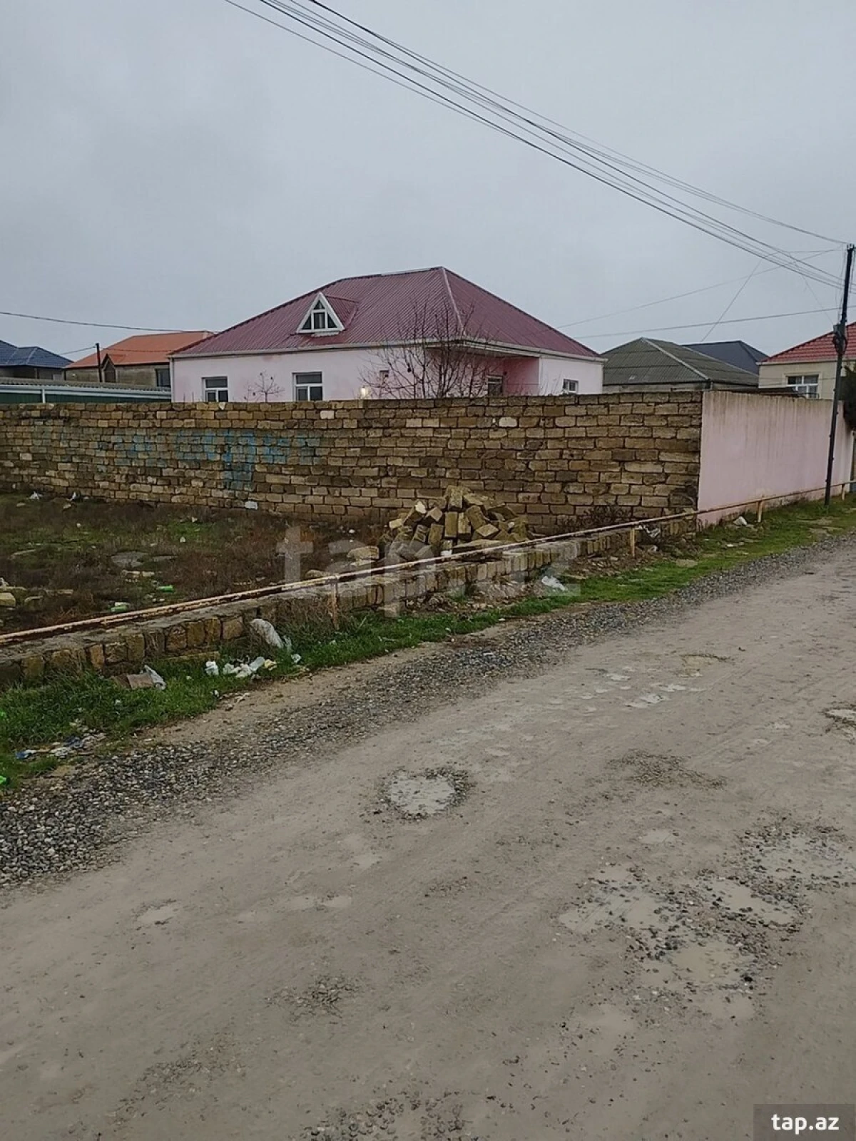 Satılır 3 otaqlı həyət evi