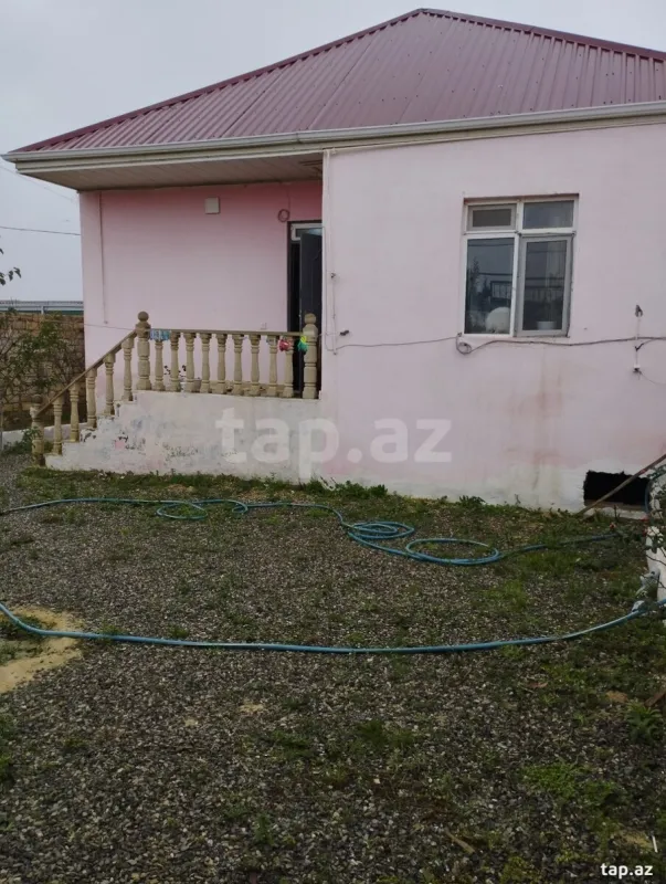 Satılır 3 otaqlı həyət evi