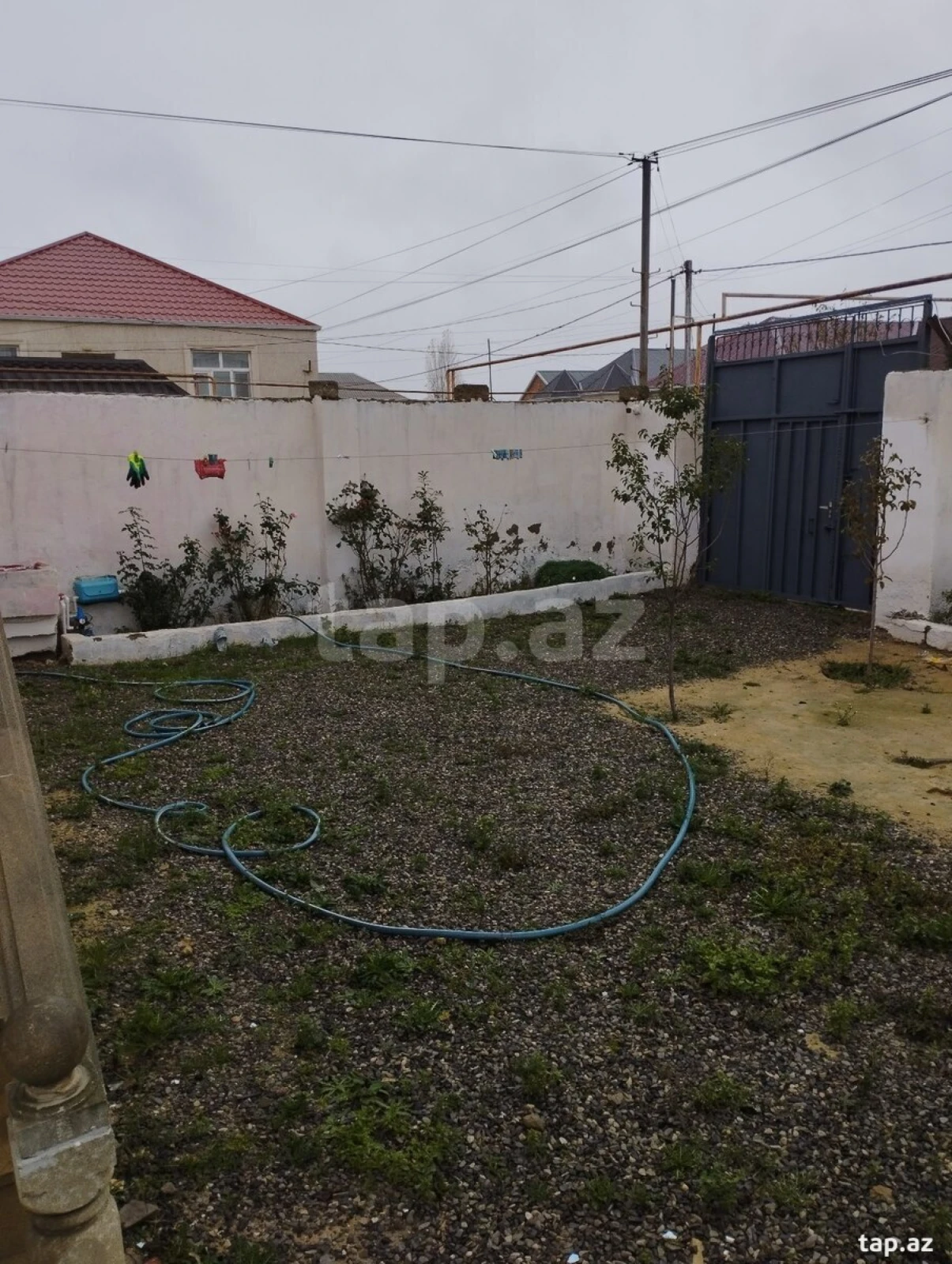 Satılır 3 otaqlı həyət evi