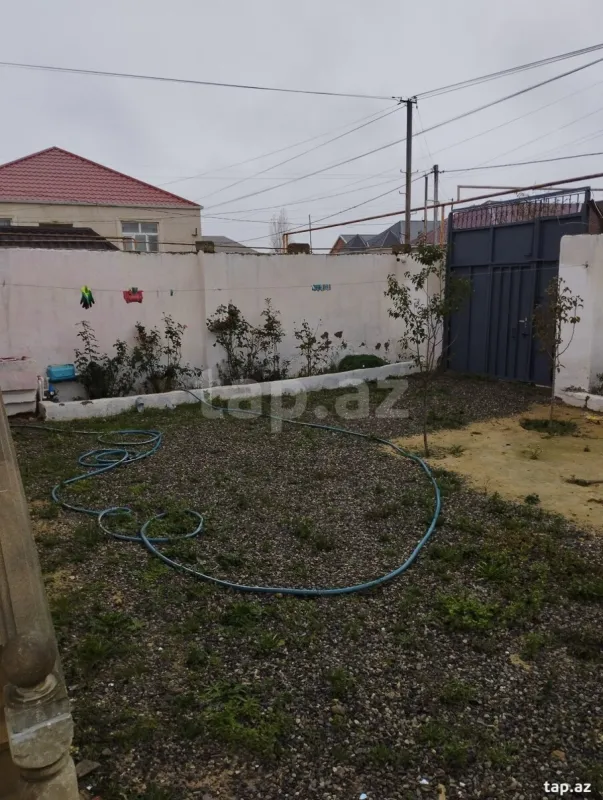 Satılır 3 otaqlı həyət evi
