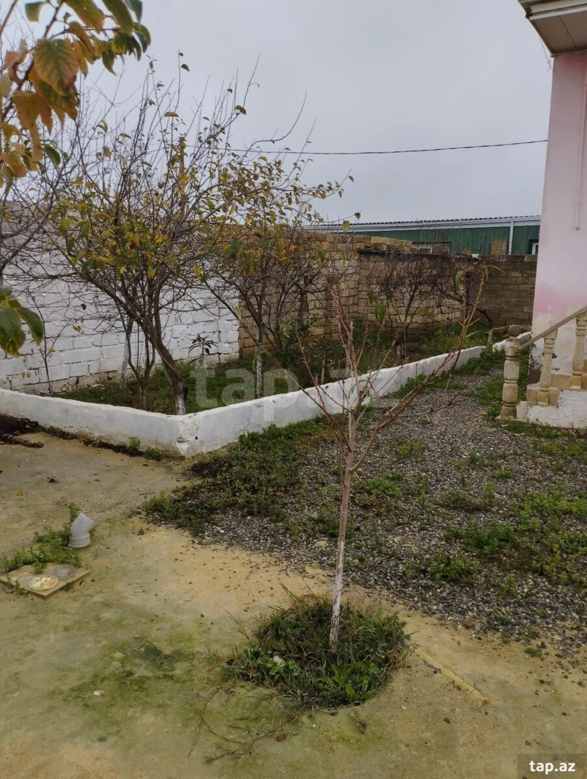 Satılır 3 otaqlı həyət evi