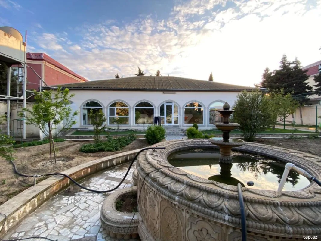 Satılır 4 otaqlı həyət evi