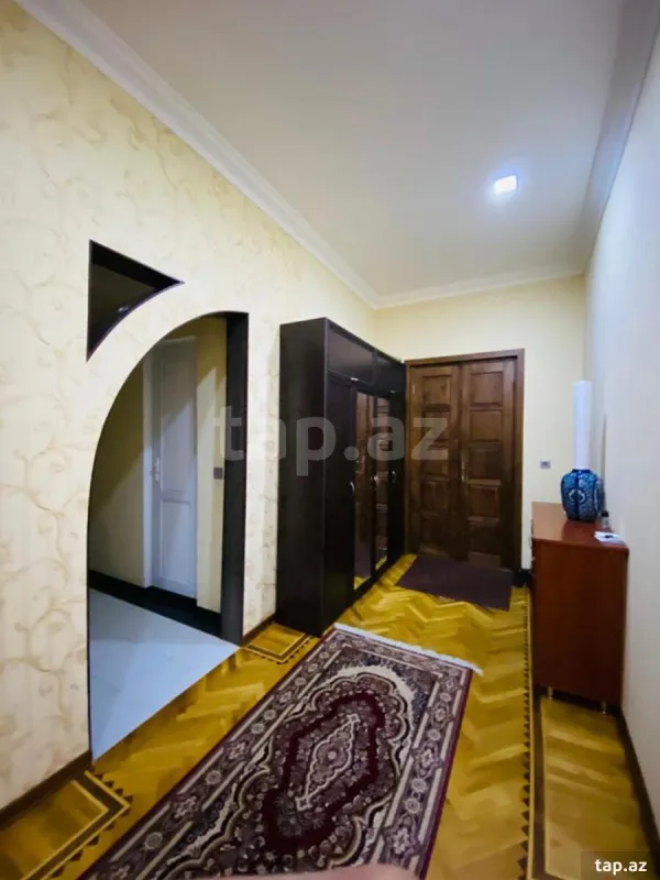 Satılır 4 otaqlı həyət evi