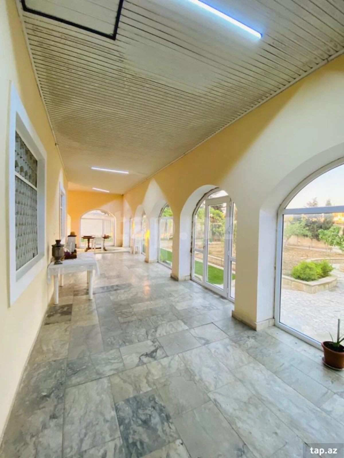 Satılır 4 otaqlı həyət evi