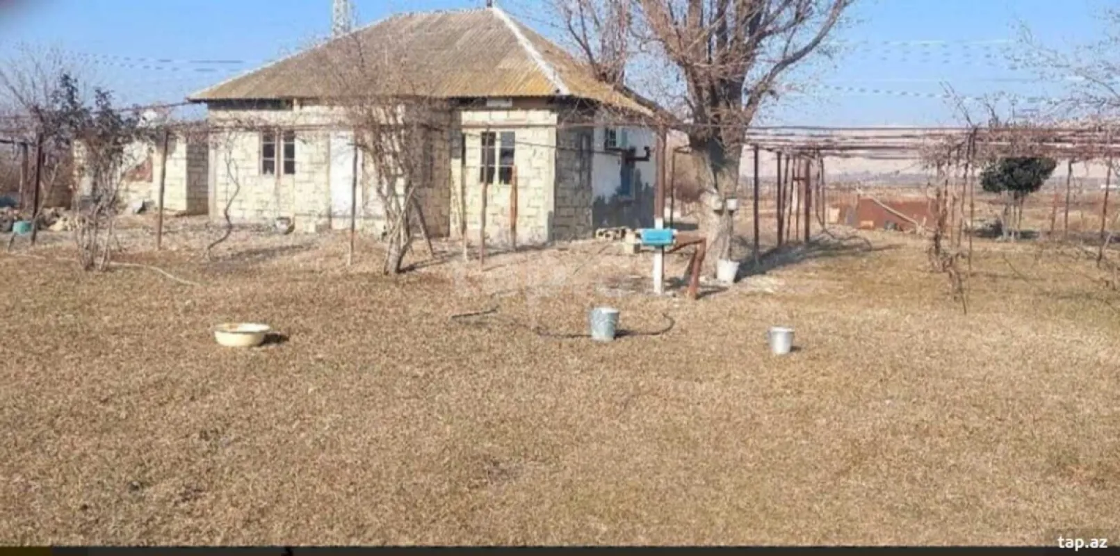 Satılır 4 otaqlı həyət evi 45 m²