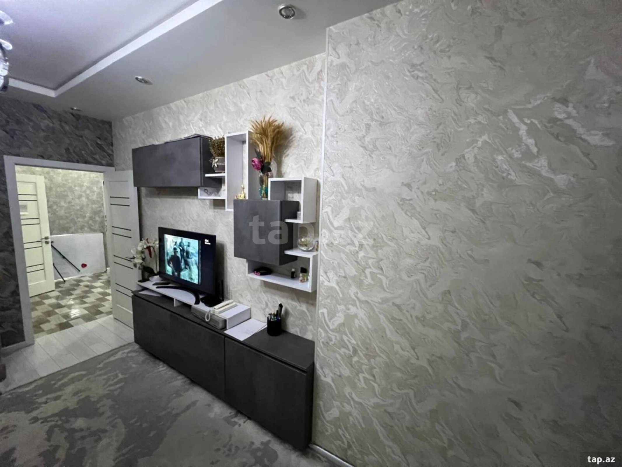 Satılır 3 otaqlı yeni tikili 55 m²
