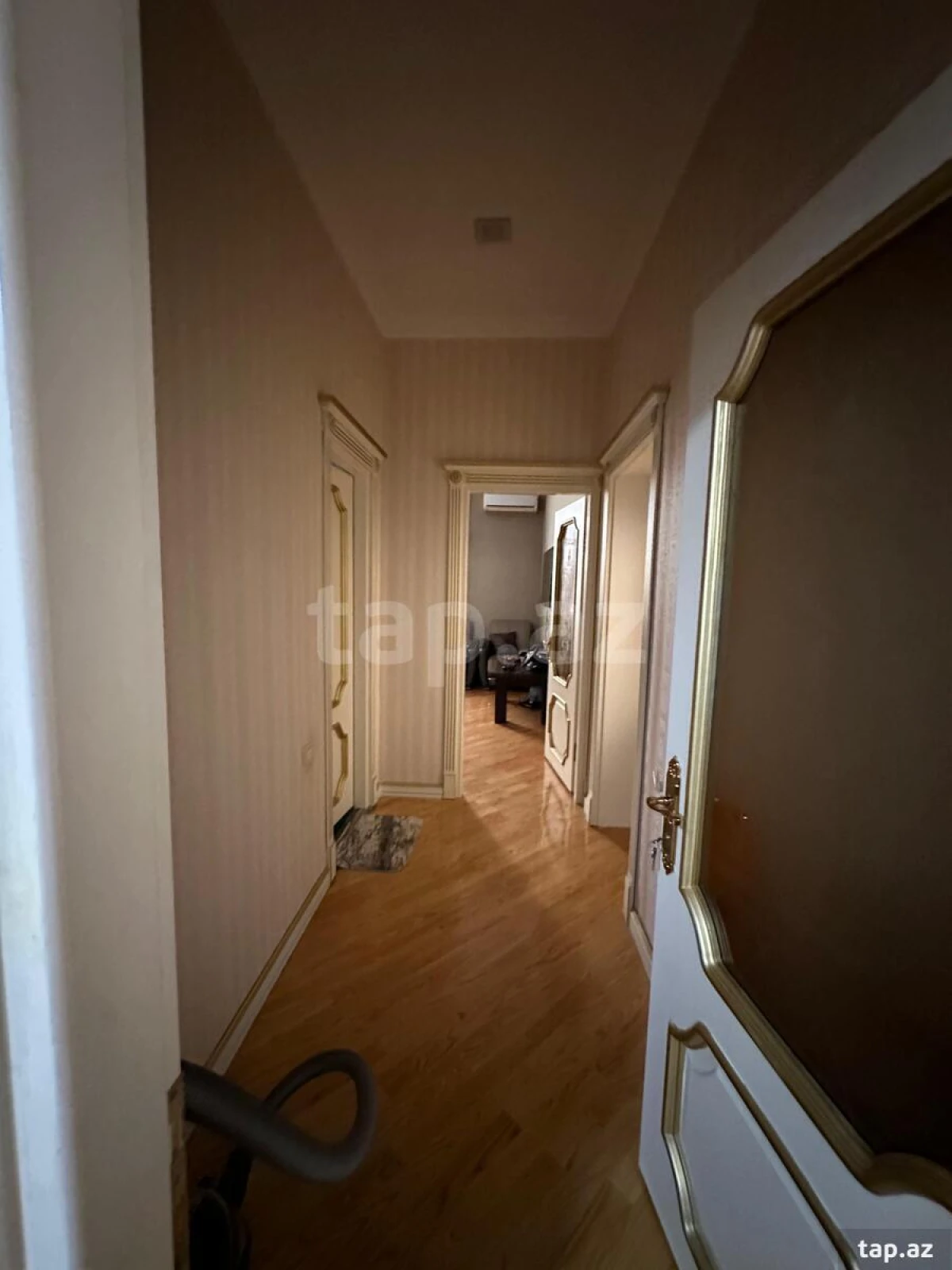 Satılır 6 otaqlı həyət evi