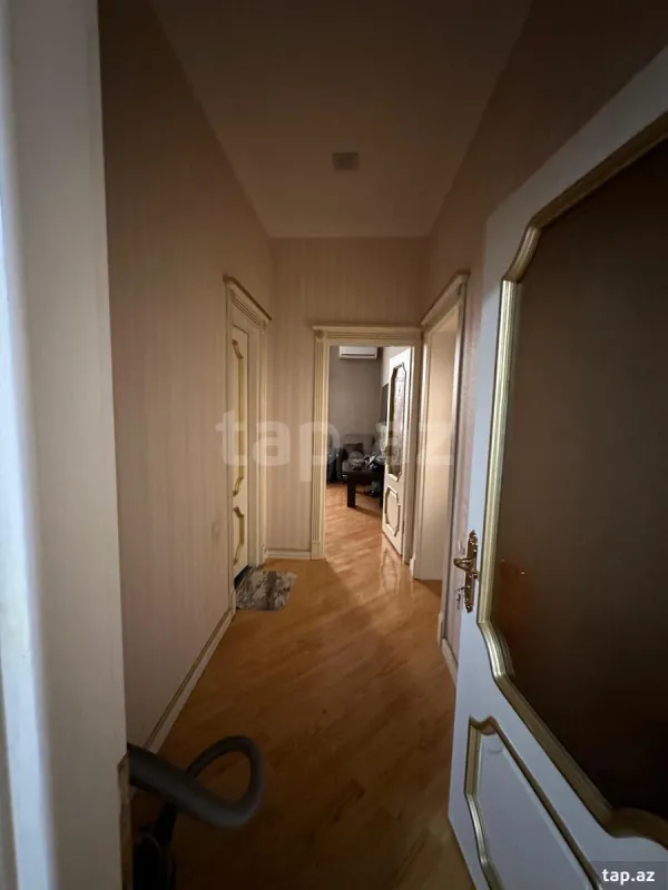 Satılır 6 otaqlı həyət evi