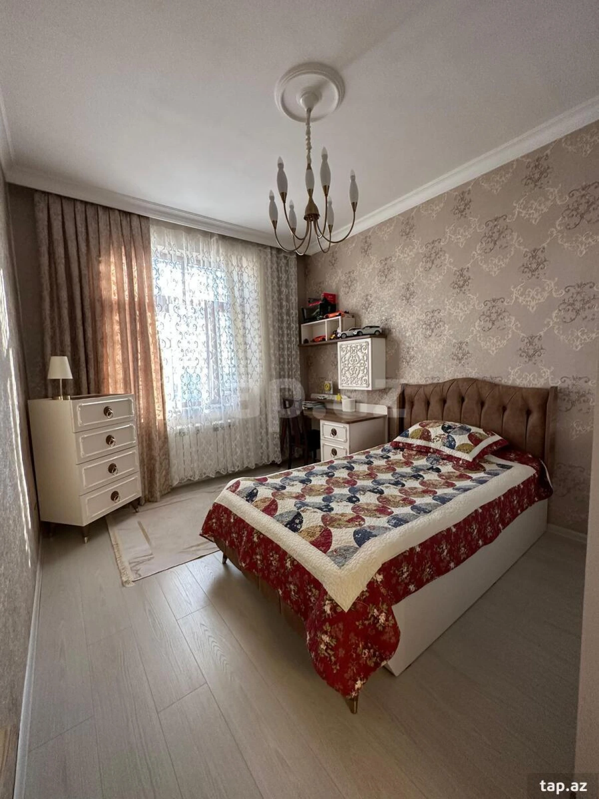 Satılır 6 otaqlı həyət evi