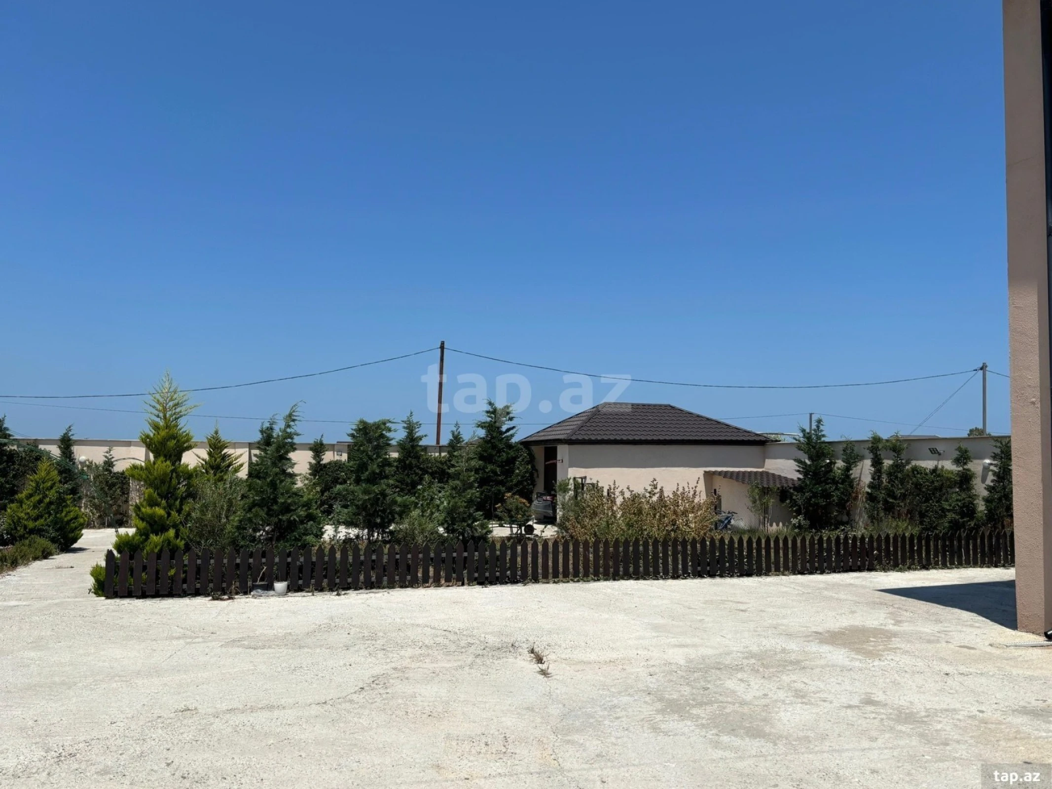 Kirayə verilir 5 otaqlı həyət evi