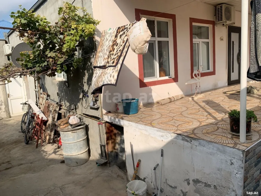 Satılır 3 otaqlı həyət evi 120 m²
