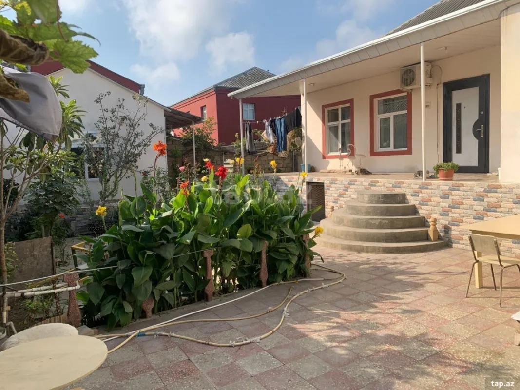 Satılır 3 otaqlı həyət evi 120 m²