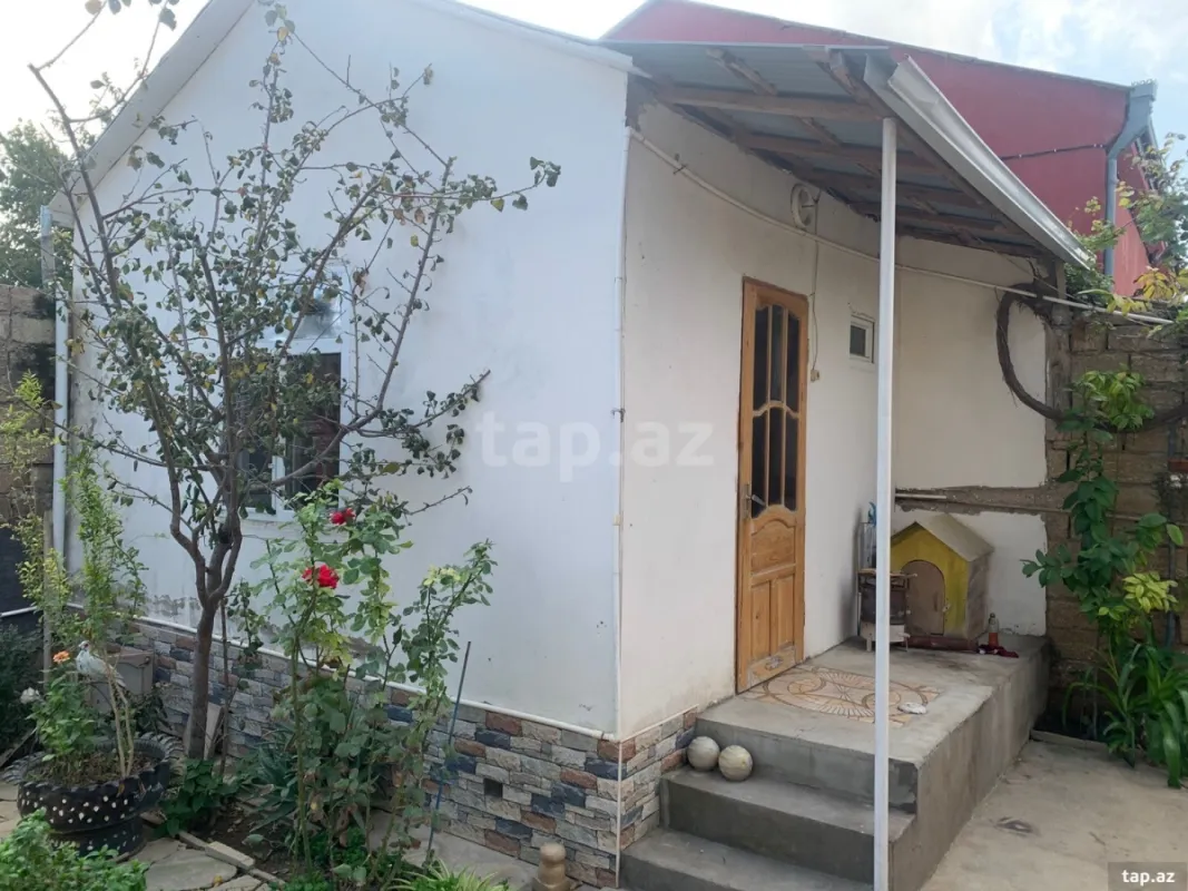 Satılır 3 otaqlı həyət evi 120 m²