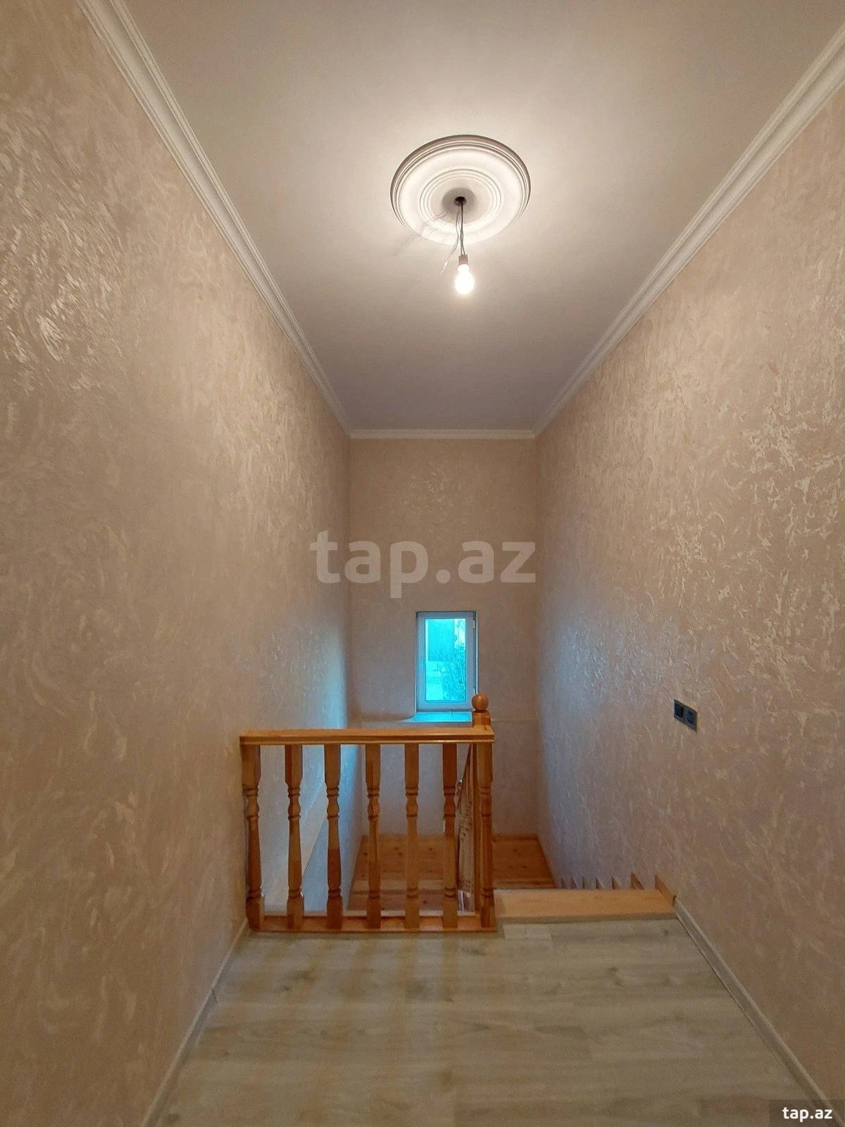 Satılır 4 otaqlı həyət evi