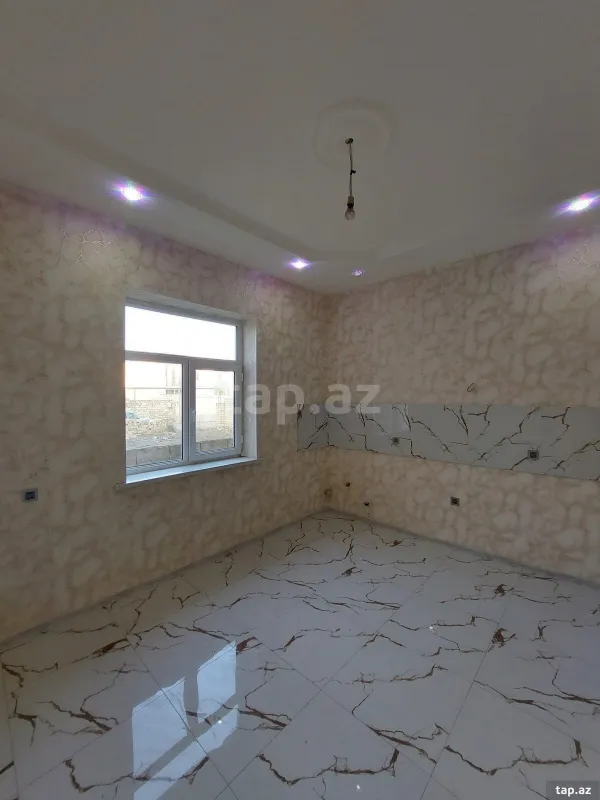 Satılır 4 otaqlı həyət evi