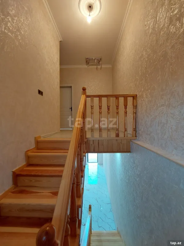 Satılır 4 otaqlı həyət evi