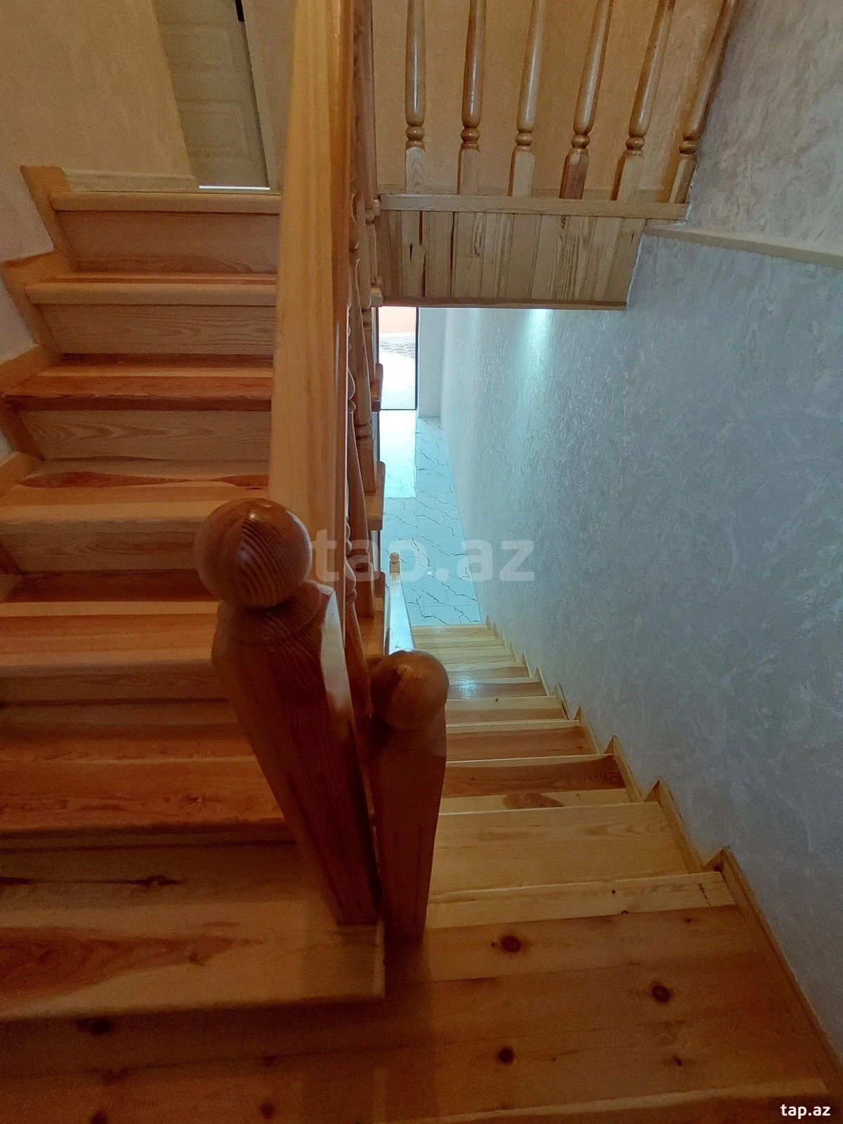 Satılır 4 otaqlı həyət evi