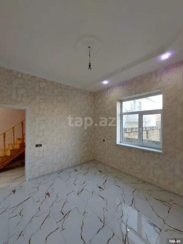 Satılır 4 otaqlı həyət evi