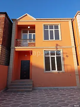 Satılır 4 otaqlı həyət evi