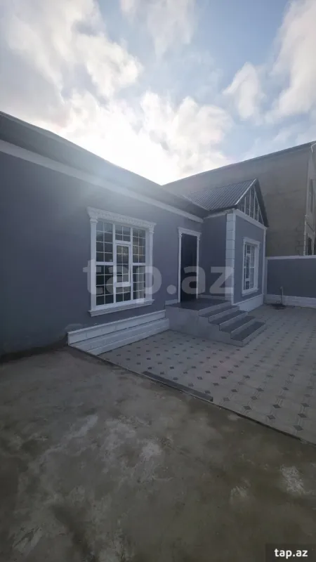 Satılır 4 otaqlı həyət evi 120 m²