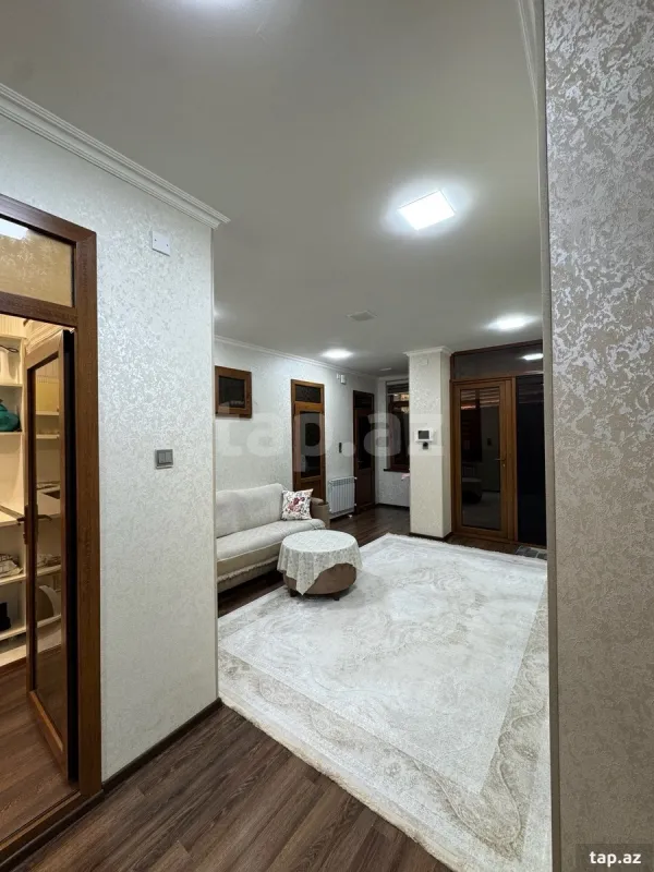 Satılır 4 otaqlı həyət evi