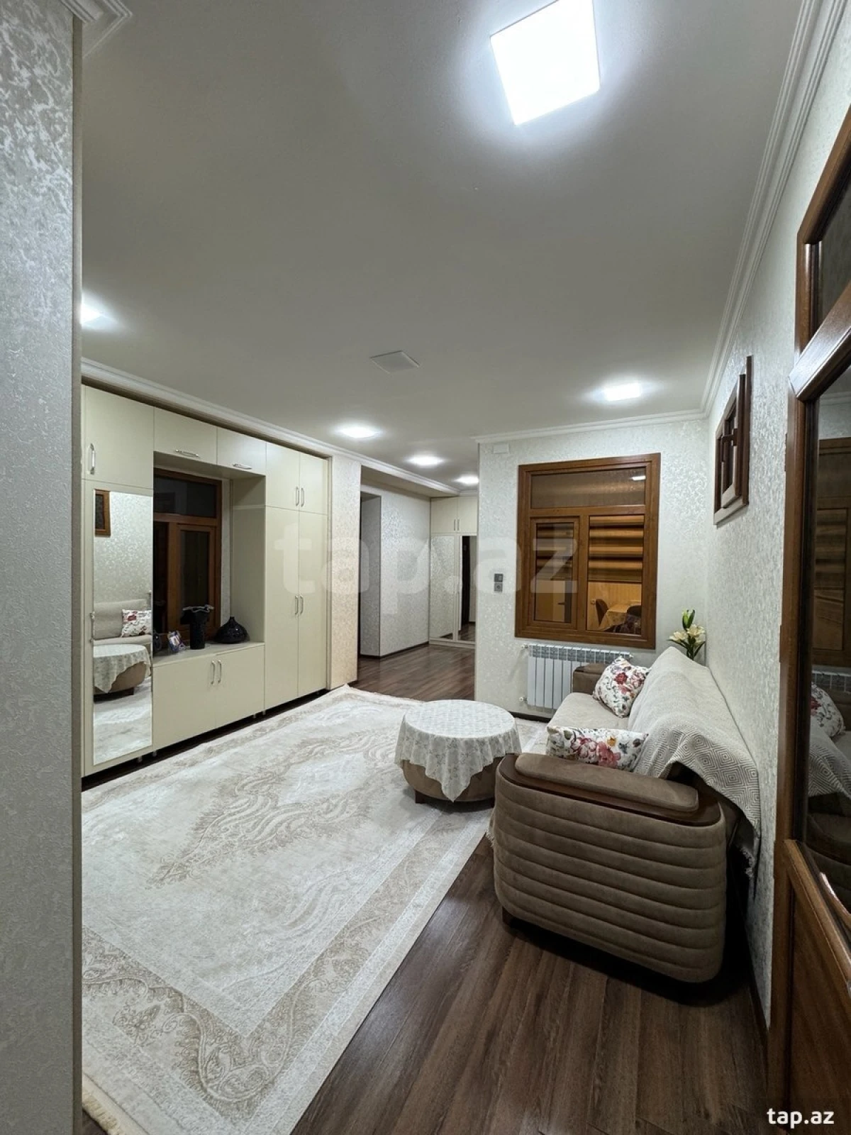 Satılır 4 otaqlı həyət evi