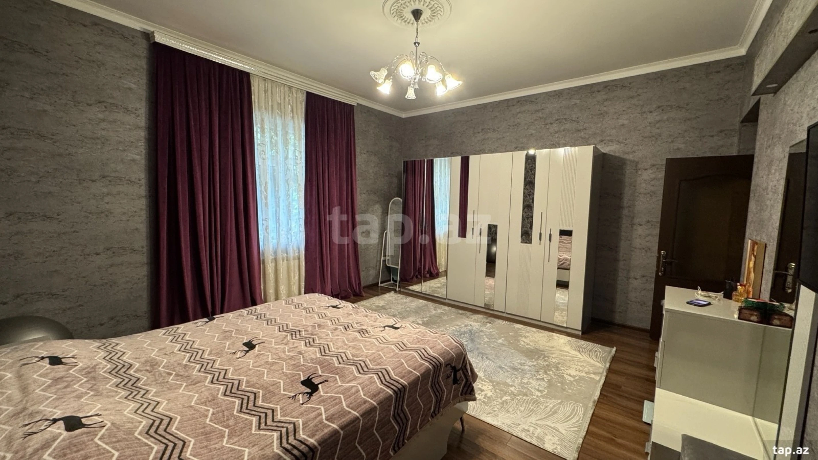 Satılır 4 otaqlı həyət evi