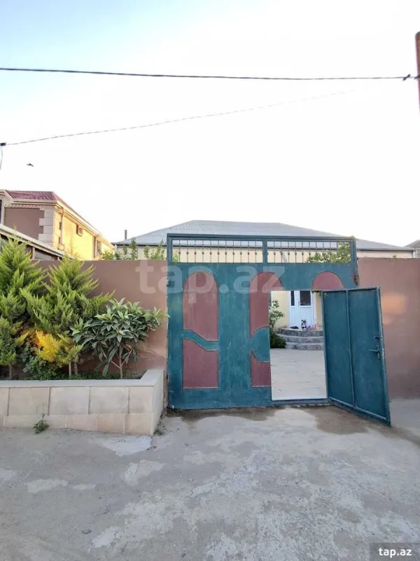 Kirayə verilir 4 otaqlı həyət evi