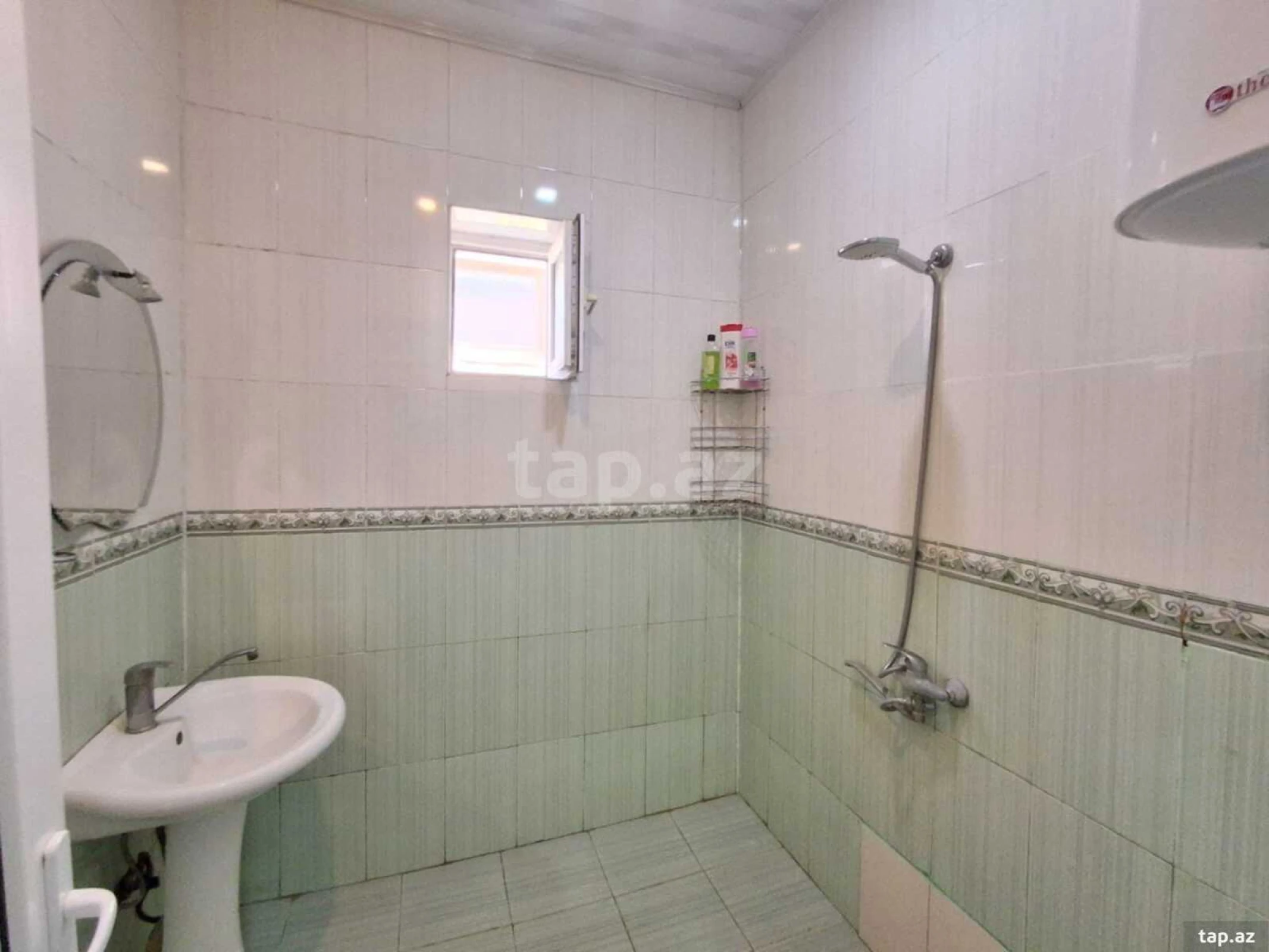 Kirayə verilir 4 otaqlı həyət evi