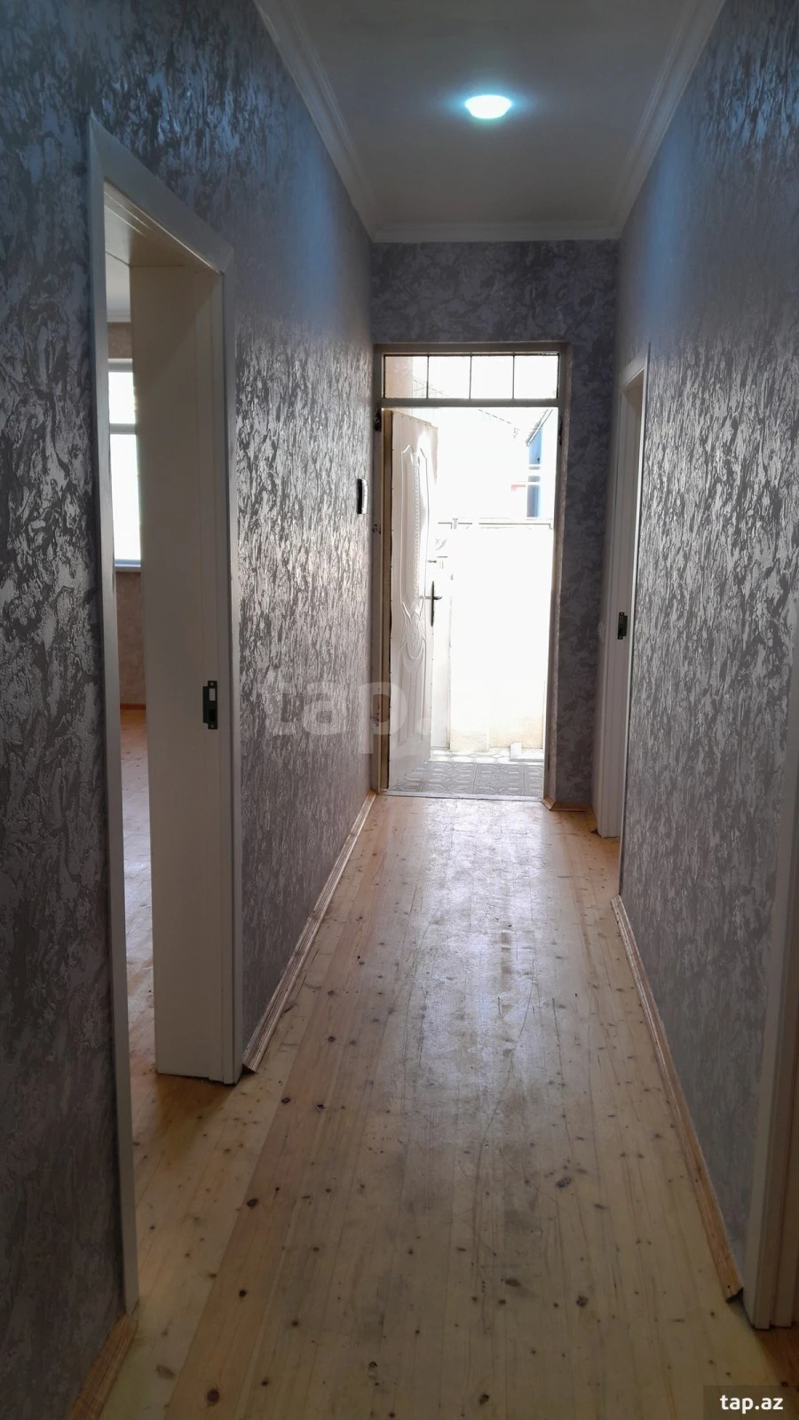 Satılır 4 otaqlı həyət evi