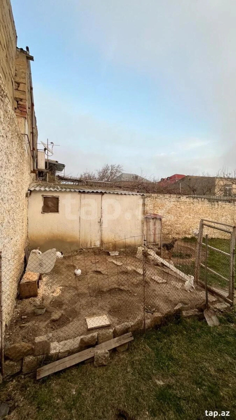 Satılır 3 otaqlı həyət evi