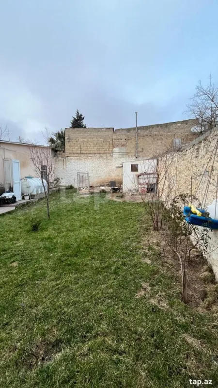 Satılır 3 otaqlı həyət evi