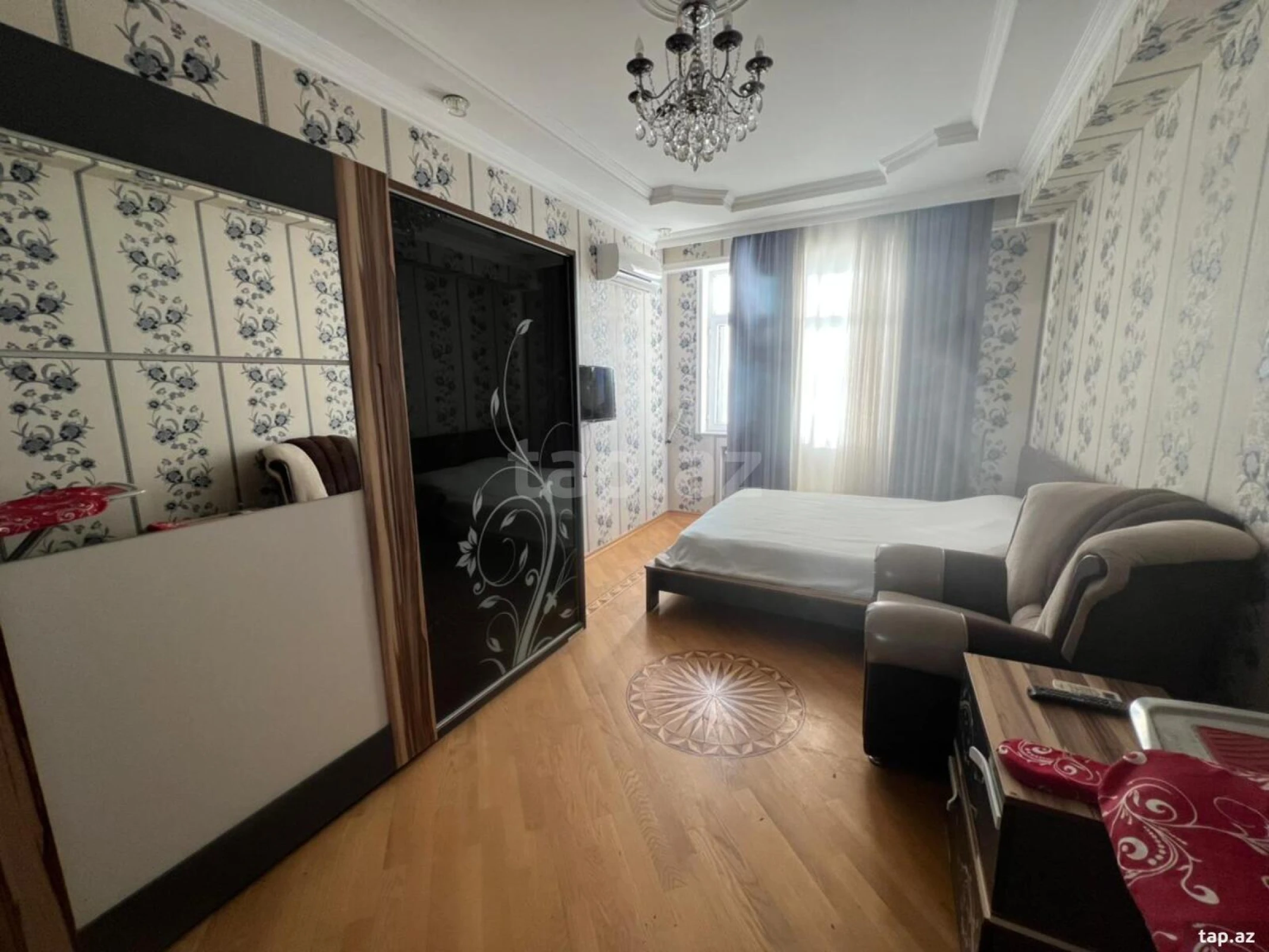 Kirayə verilir 2 otaqlı yeni tikili 90 m²