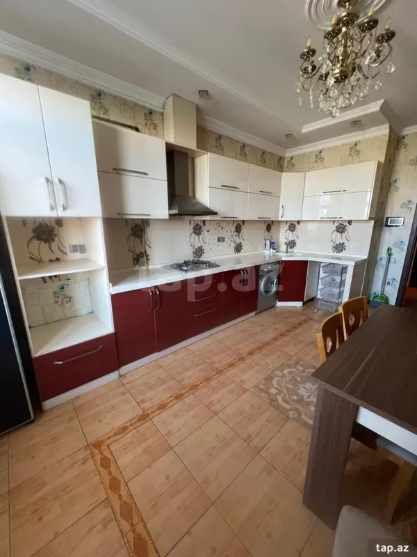 Kirayə verilir 2 otaqlı yeni tikili 90 m²