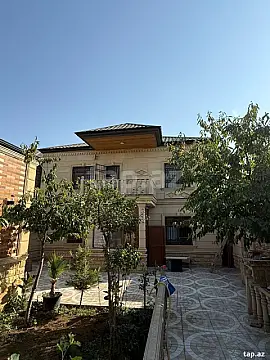 Satılır 5 otaqlı həyət evi 300 m²