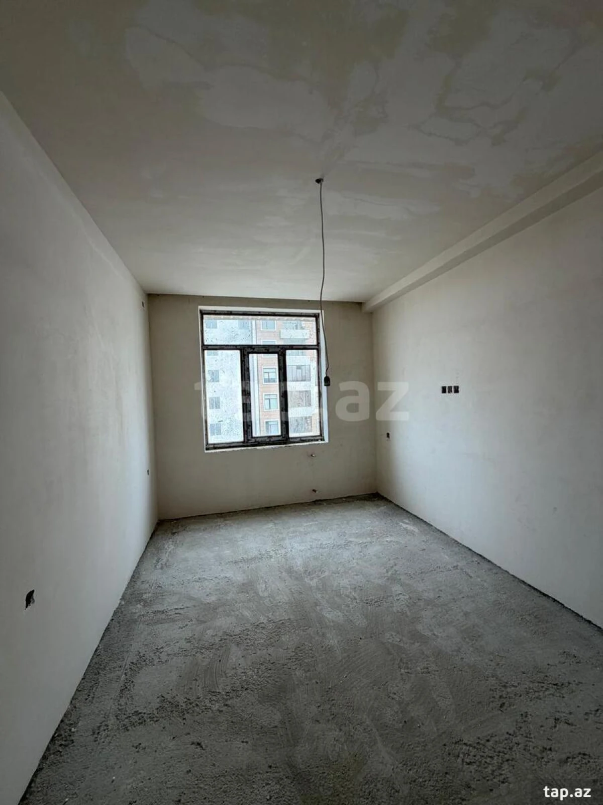 Satılır 1 otaqlı mənzil 61 m²