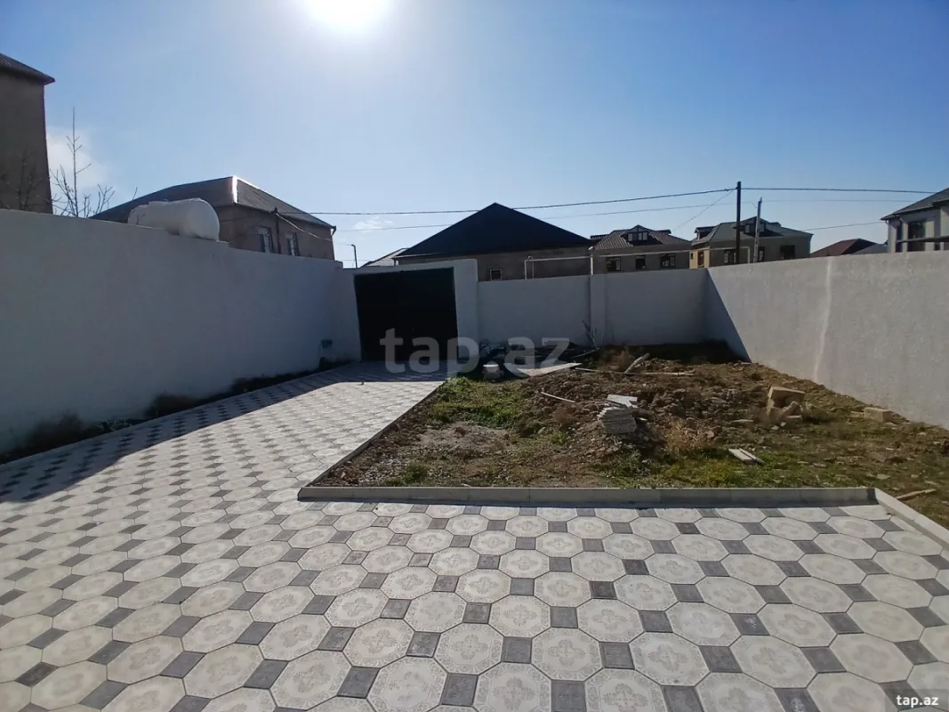 Satılır 6 otaqlı həyət evi