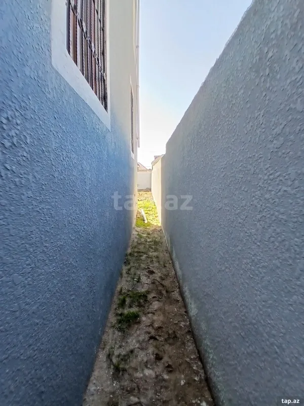 Satılır 6 otaqlı həyət evi