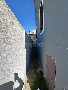 Satılır 6 otaqlı həyət evi