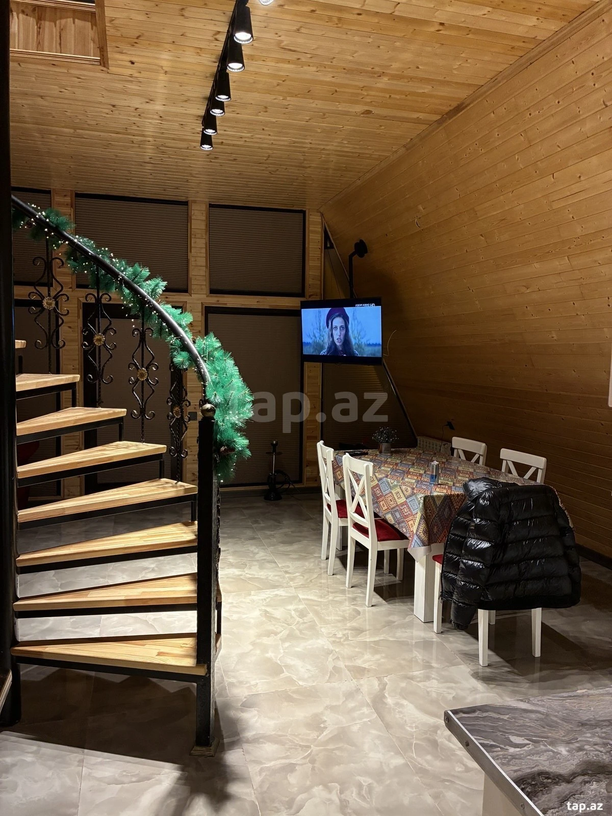 Kirayə verilir 3 otaqlı həyət evi