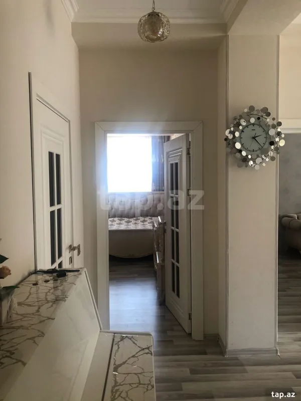 Satılır 2 otaqlı yeni tikili 64 m²